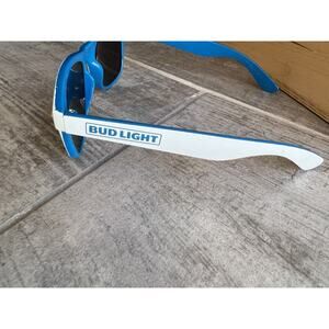 BUD LIGHT White Blue Plastic Lightweight Sunglasses Beer Summer Fun Party